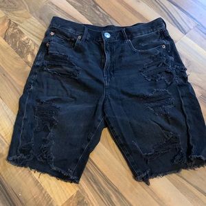 American Eagle Distressed 90s Boyfriend Bermuda Shorts sz 8